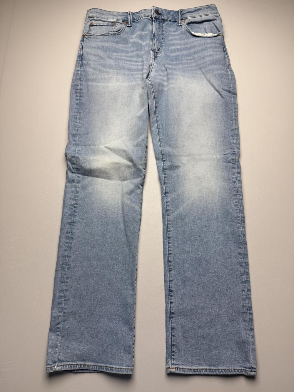 American Eagle Jeans Mens 34x34 Blue Light Wash Denim Regular Straight AirFlex+
